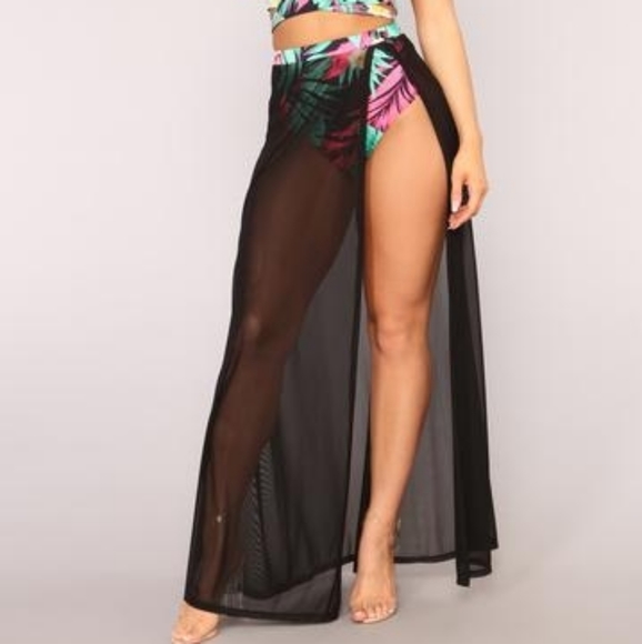 😎FASHION NOVA😎 Beautiful Bloom 2 Piece Sunkini Set - Picture 4 of 10